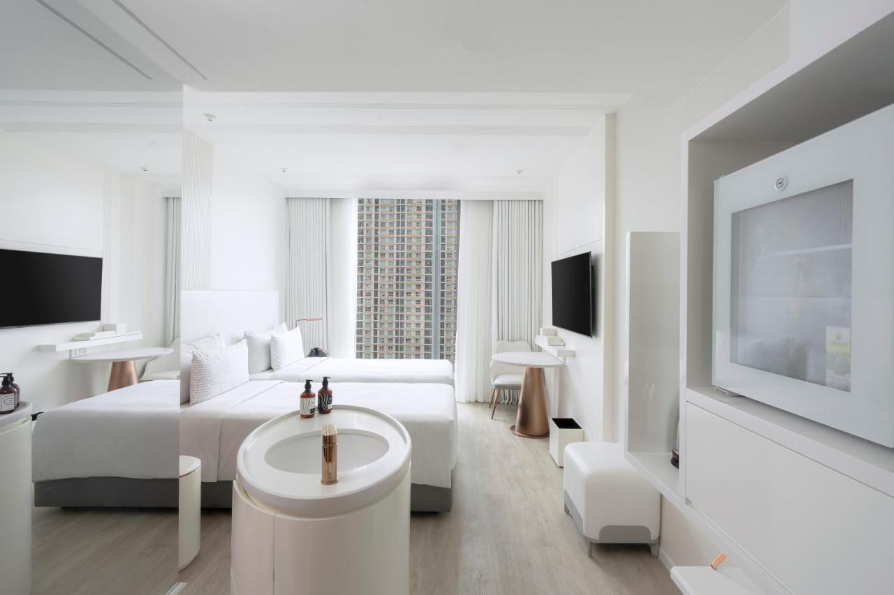Innside By Melia Bangkok Sukhumvit Exterior photo Deluxe room