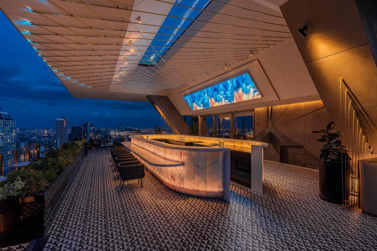 Innside By Melia Bangkok Sukhumvit Exterior photo The bar at the top of the hotel